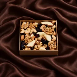 Подарочный набор «Mini nuts mix» с клюквой и бразильским орехом № 70 Подарочный набор «Mini nuts mix» с клюквой и бразильским орехом № 70